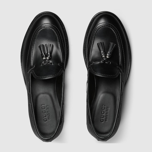 Men's loafer with tassel detail