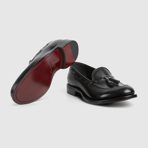 Men's loafer with tassel detail