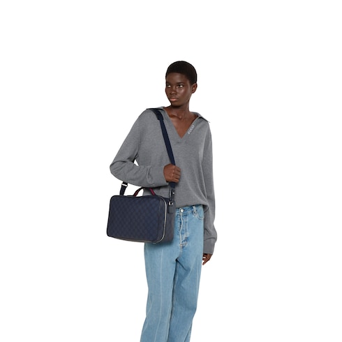 Schuhtasche mit Web