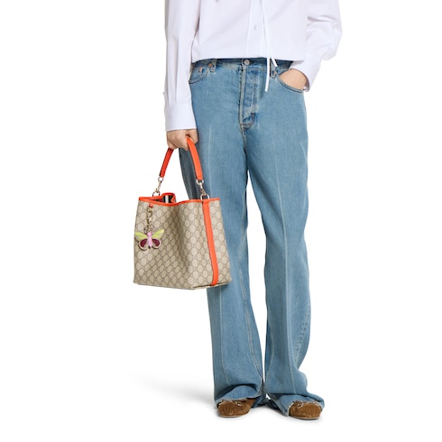Borsa a secchiello GG Emblem misura media