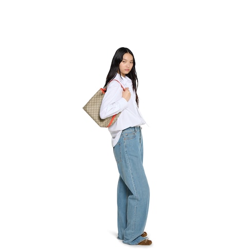 GG Emblem medium bucket bag