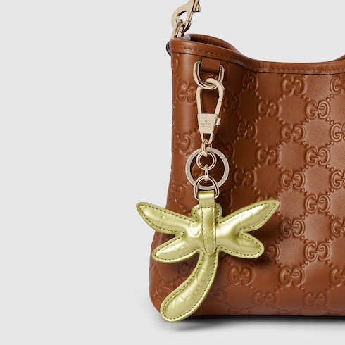 Dragonfly-shaped keychain