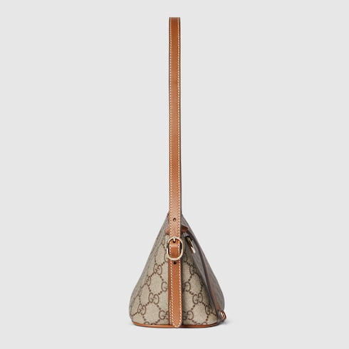 GG Emblem small shoulder bag