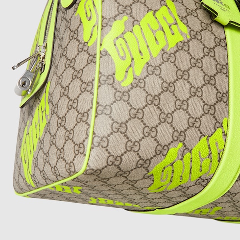 Medium duffle bag with print