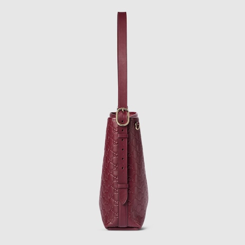 GG Emblem medium shoulder bag