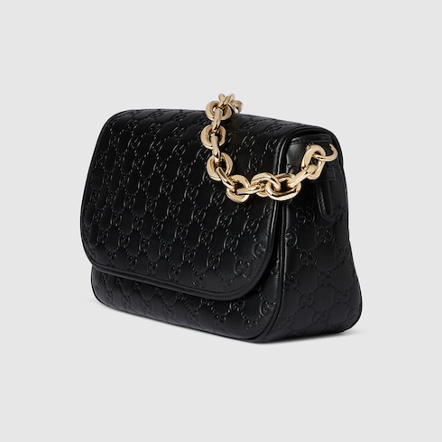 GG Emblem medium shoulder bag
