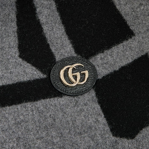 Wool scarf with jacquard motif