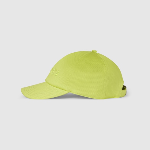 Cotton baseball hat with embroidery