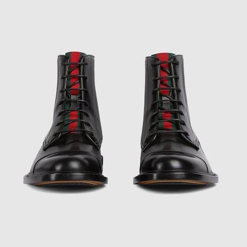 Men's lace-up boot with Web