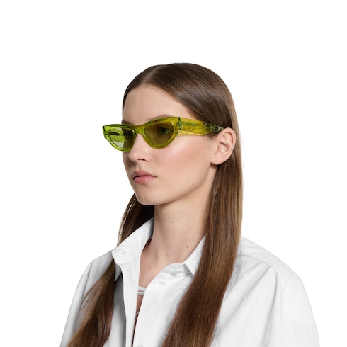 Cat eye sunglasses