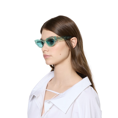 Cat eye sunglasses
