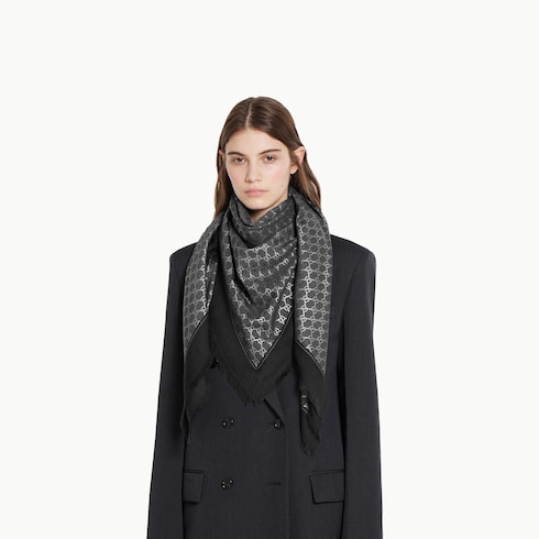 GG wool shawl