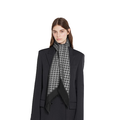 Laminated GG wool shawl