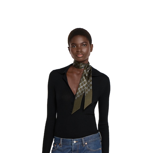 Printed silk neck bow
