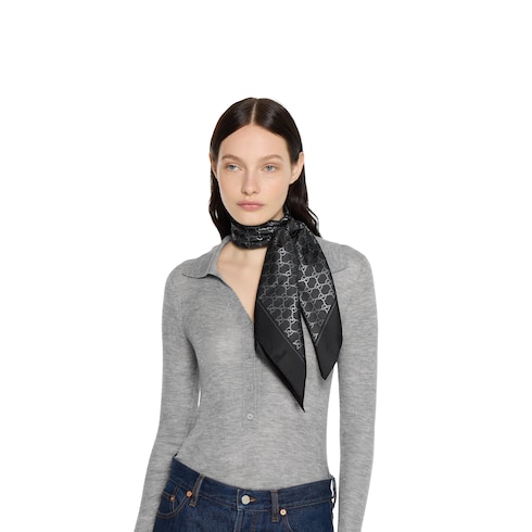 Printed silk carré