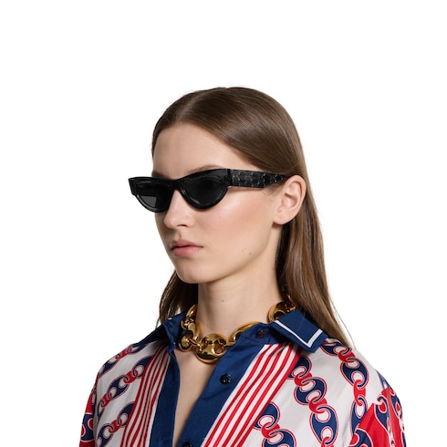 Cat eye sunglasses