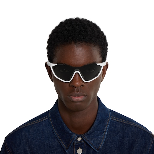 Mask-shaped sunglasses