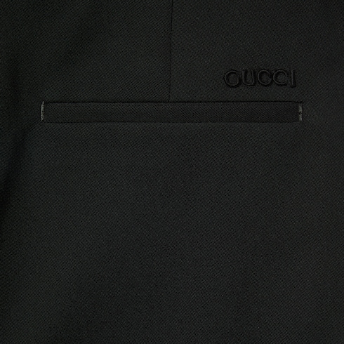 Hose aus Wollgabardine mit Stickerei