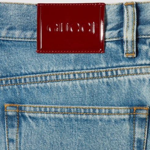 Shorts in denim con trattamento stone-washed