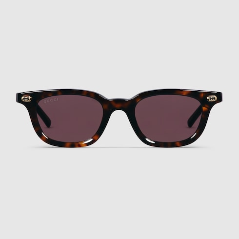 Oval frame sunglasses