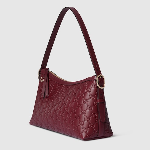 GG Emblem medium shoulder bag Detail 2