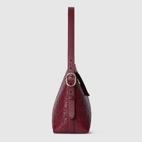 GG Emblem medium shoulder bag Detail 6
