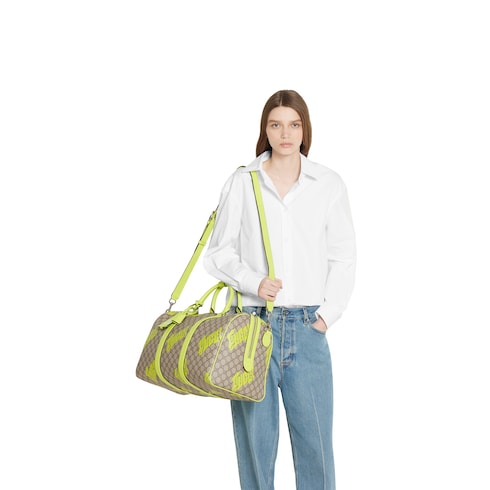 Medium duffle bag with print