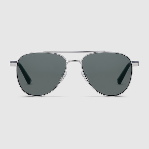 Sonnenbrille mit Rahmen im Pilotenstil