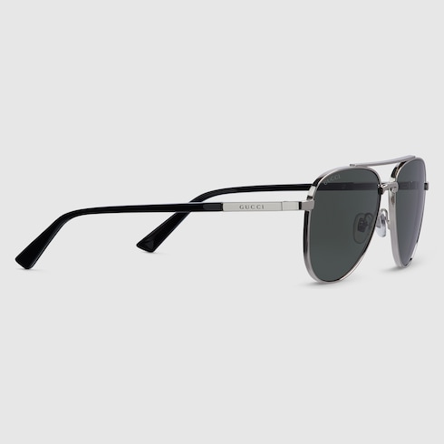 Aviator frame sunglasses