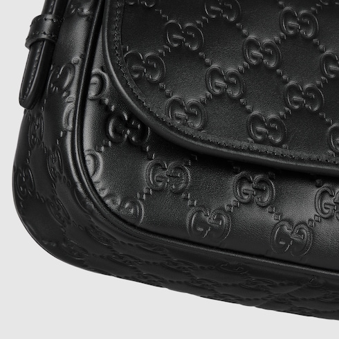 GG Emblem small shoulder bag