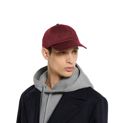 Cotton baseball hat with embroidery