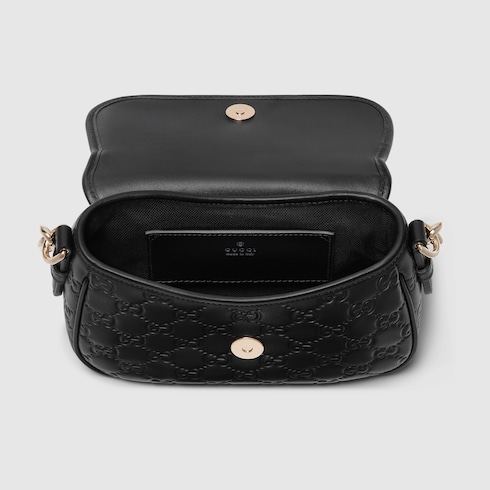 GG Emblem small shoulder bag