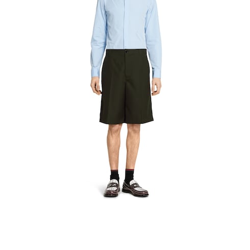 Shorts aus Wolltwill mit Logo