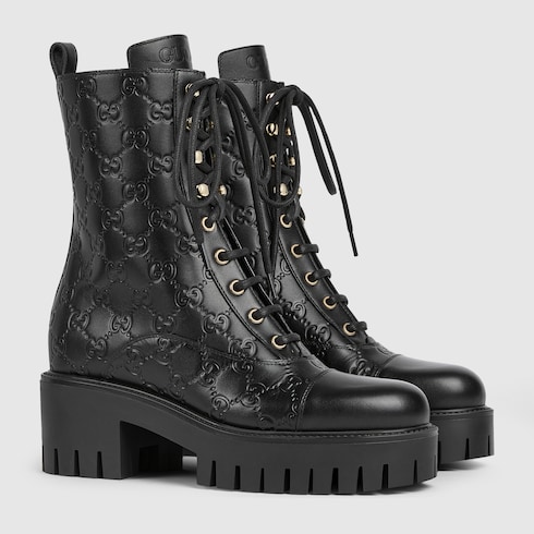 Women's lace-up ankle boot with GG