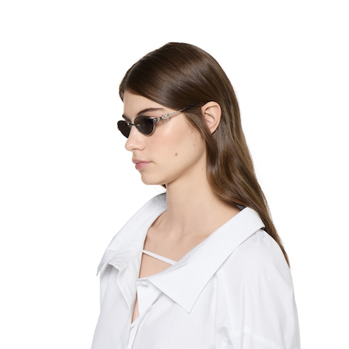 Oval frame sunglasses