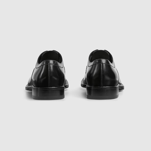 Zapato con cordones para hombre