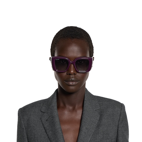 Butterfly frame sunglasses