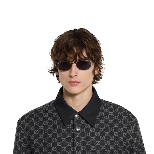 Oval frame sunglasses