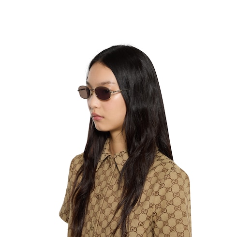 Oval frame sunglasses