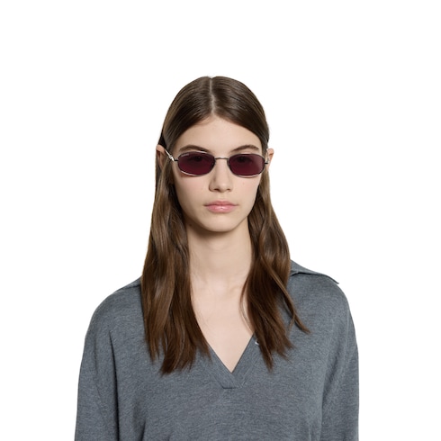 Oval frame sunglasses