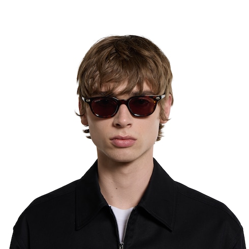 Oval frame sunglasses