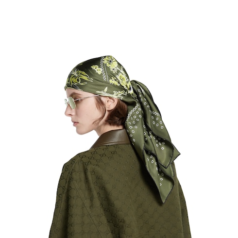 Carré en twill de soie imprimé