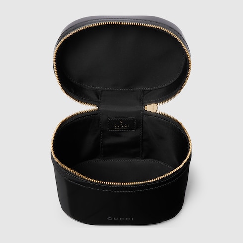 Mini vanity bag with bamboo handle