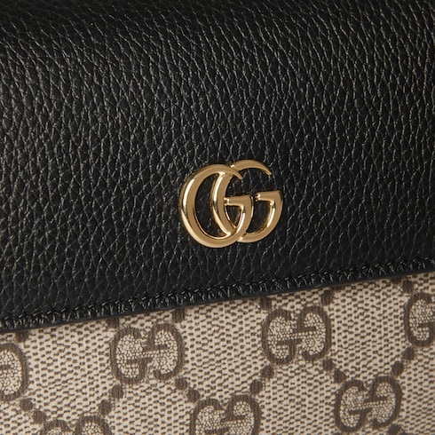 Bi-colour GG Marmont wallet on chain