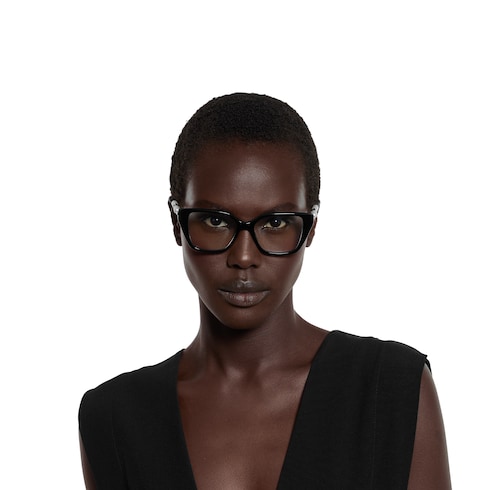 Cat eye optical frame