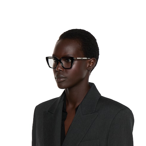 Cat eye optical frame