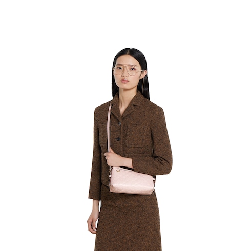 GG Emblem small shoulder bag
