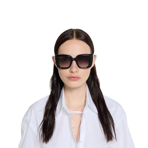 Butterfly frame sunglasses