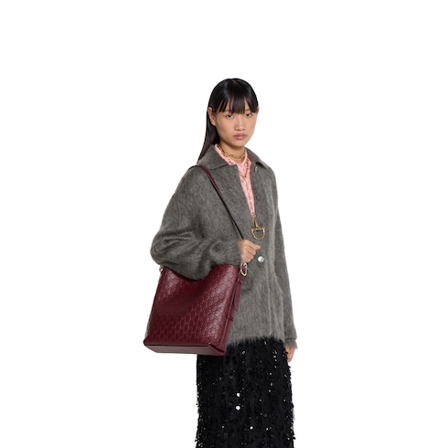 GG Emblem medium shoulder bag