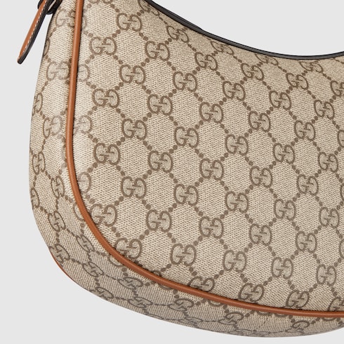 GG Emblem medium shoulder bag